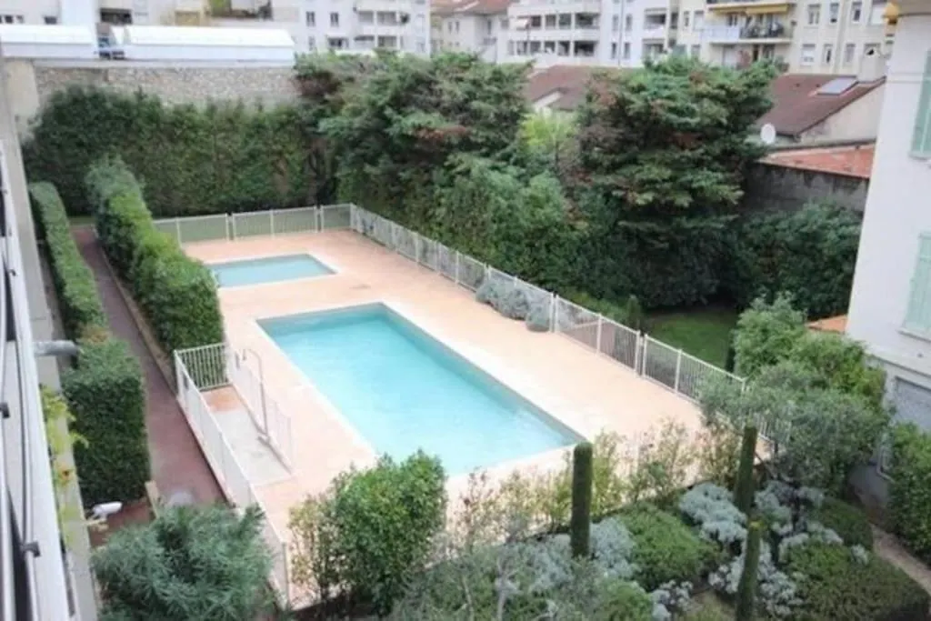 Appartement Centre Modern Terrasse Piscine Parking Cannes Fransa
